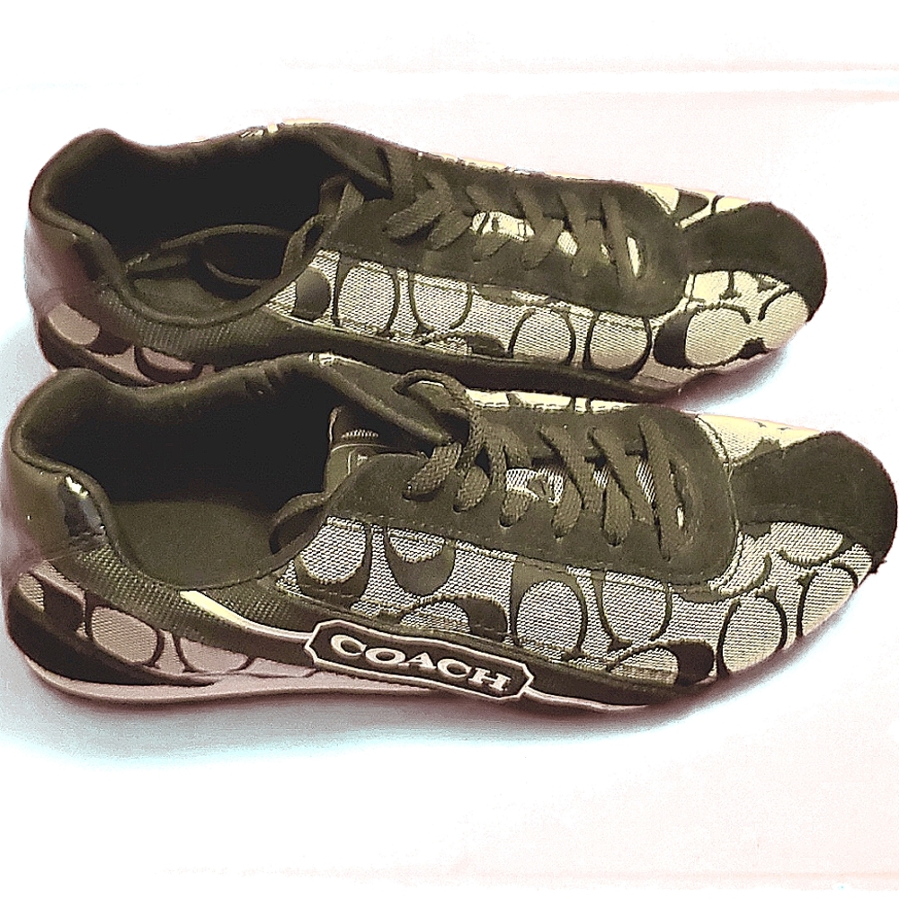 Coach 8 1/2 Black and Grey Flats